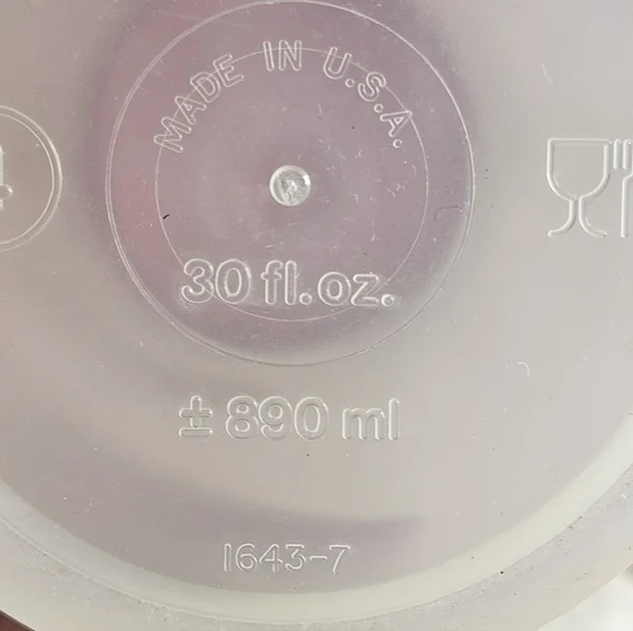 Tupperware - Picture 5 of 8